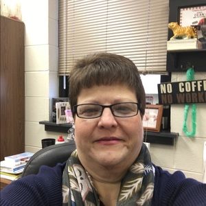 Meet your Posher, Debbie